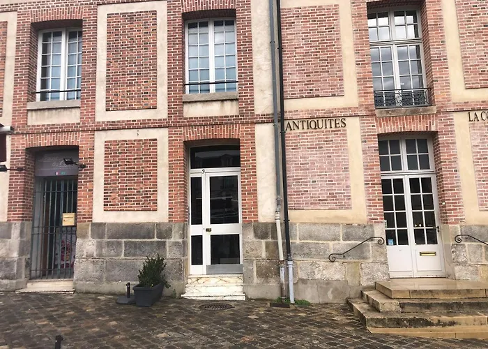 Le Mansart Au Pied Du Chateau Insead * Fontainebleau